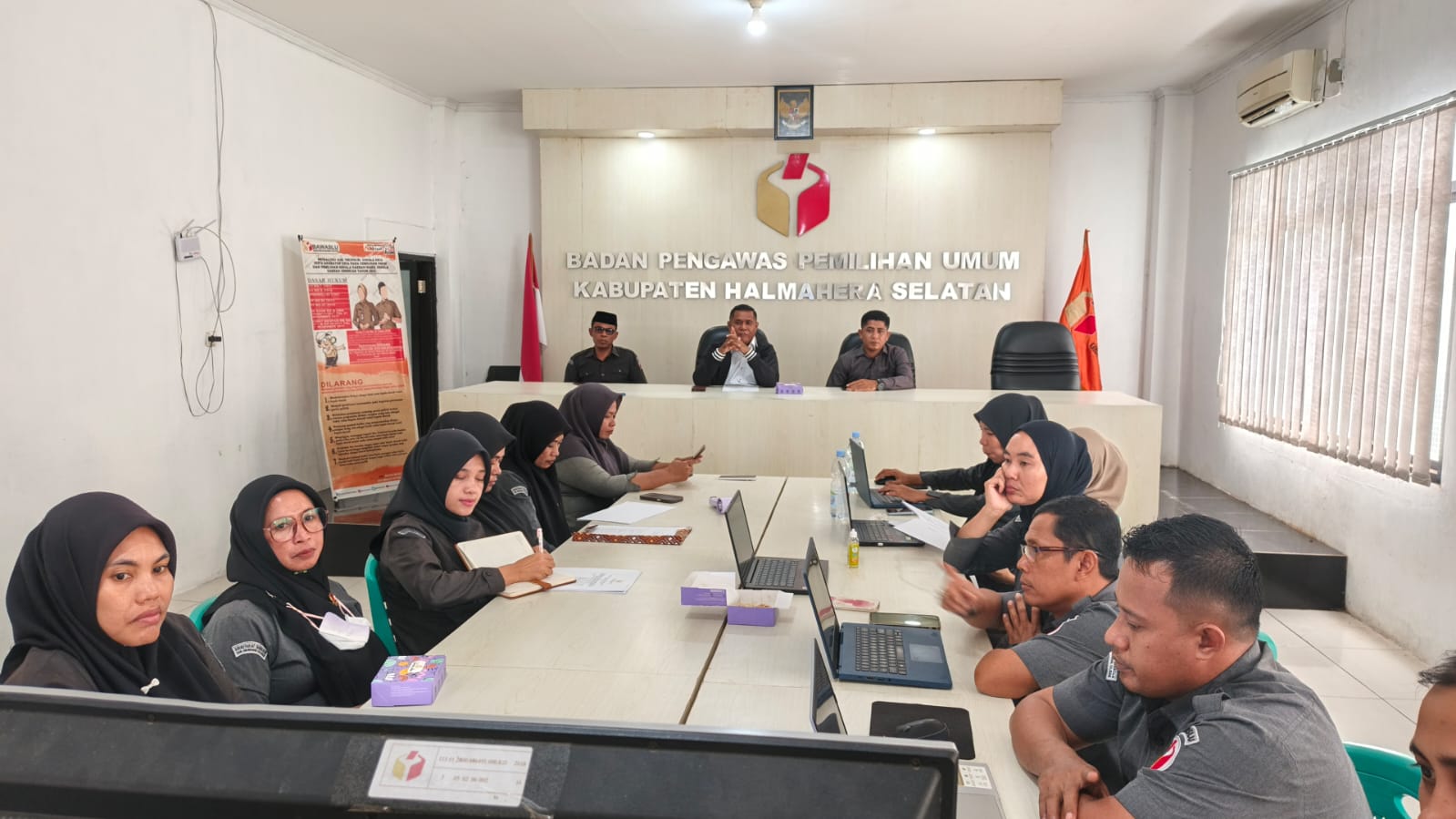 Dokumentasi Rapat Internal