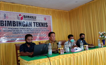 PENGAWAS TPS SIAP AWASI PEMUNGUTAN SUARA