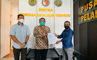 Gakkumdu Halsel Serahkan Berkas Pemberhentian Laporan Dugaan Ijazah Palsu Ke Bawaslu RI